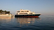 AREVARA -  At Anchor